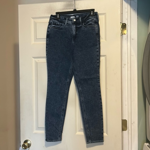 Old Navy Rockstar Super Skinny Jeans Size 6 NWOT Blue Denim Streetwear - Picture 1 of 8